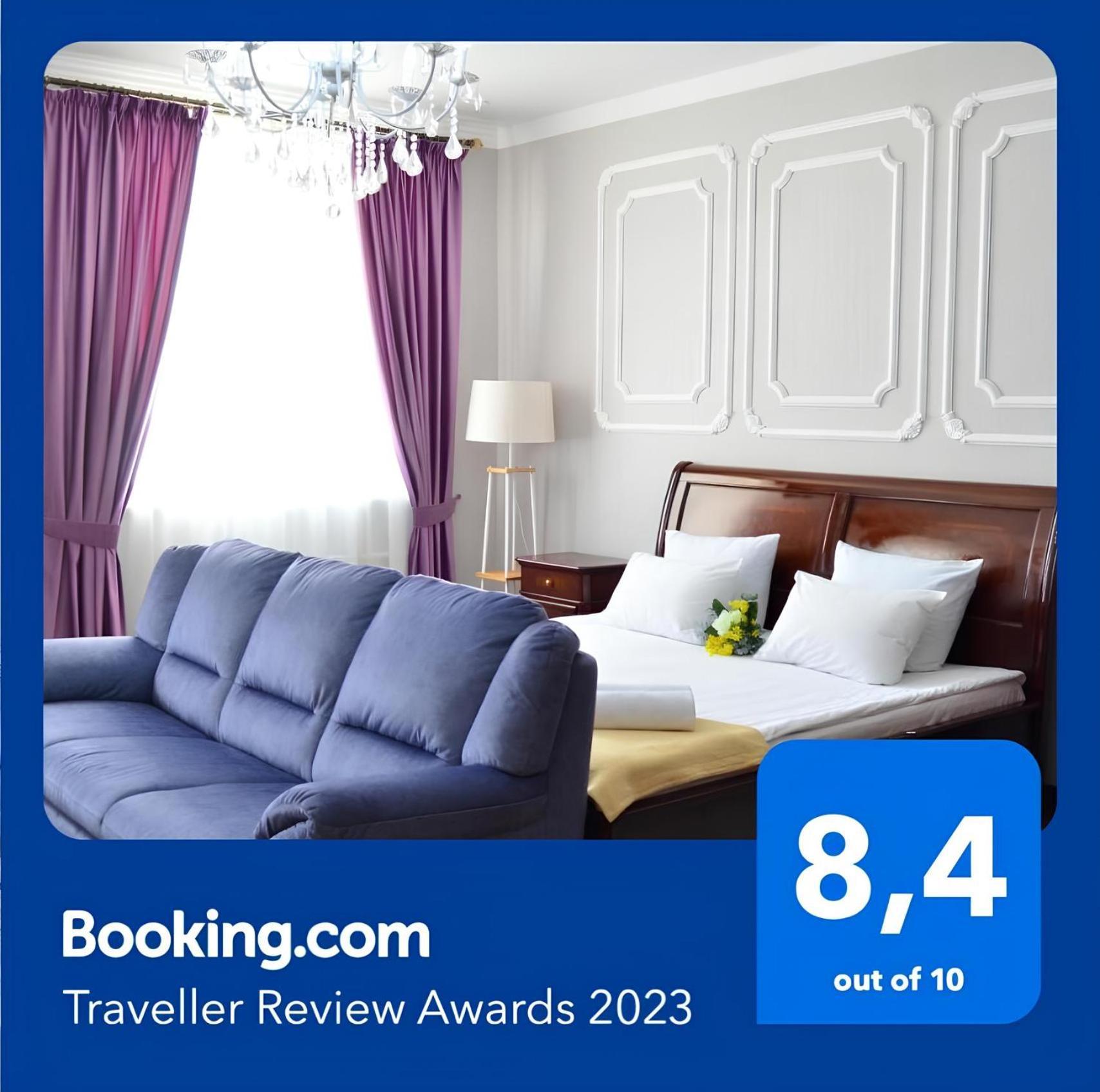 Golden Park Hotel بافلودار المظهر الخارجي الصورة